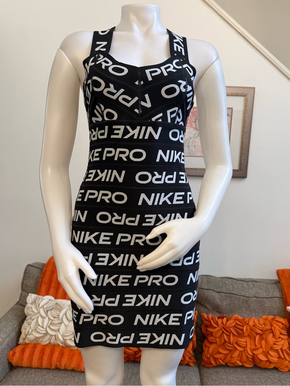 ❣️🆕NIKE Pro Bandage Dress Black & White All Over Logo Print $120 MSRP❣️ - Picture 4 of 9